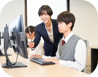 プログラミング塾で学ぶ子供